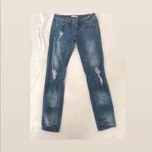 Free People Distressed Denim. Size 25